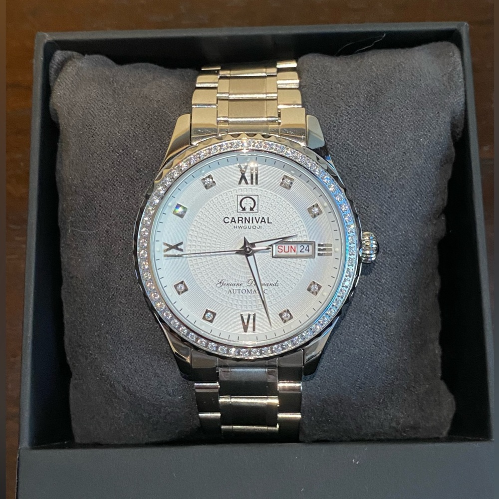 Carnival Watch for Men with Bezel Inlay Rhinestones (BRAND NEW
WITH BOX)